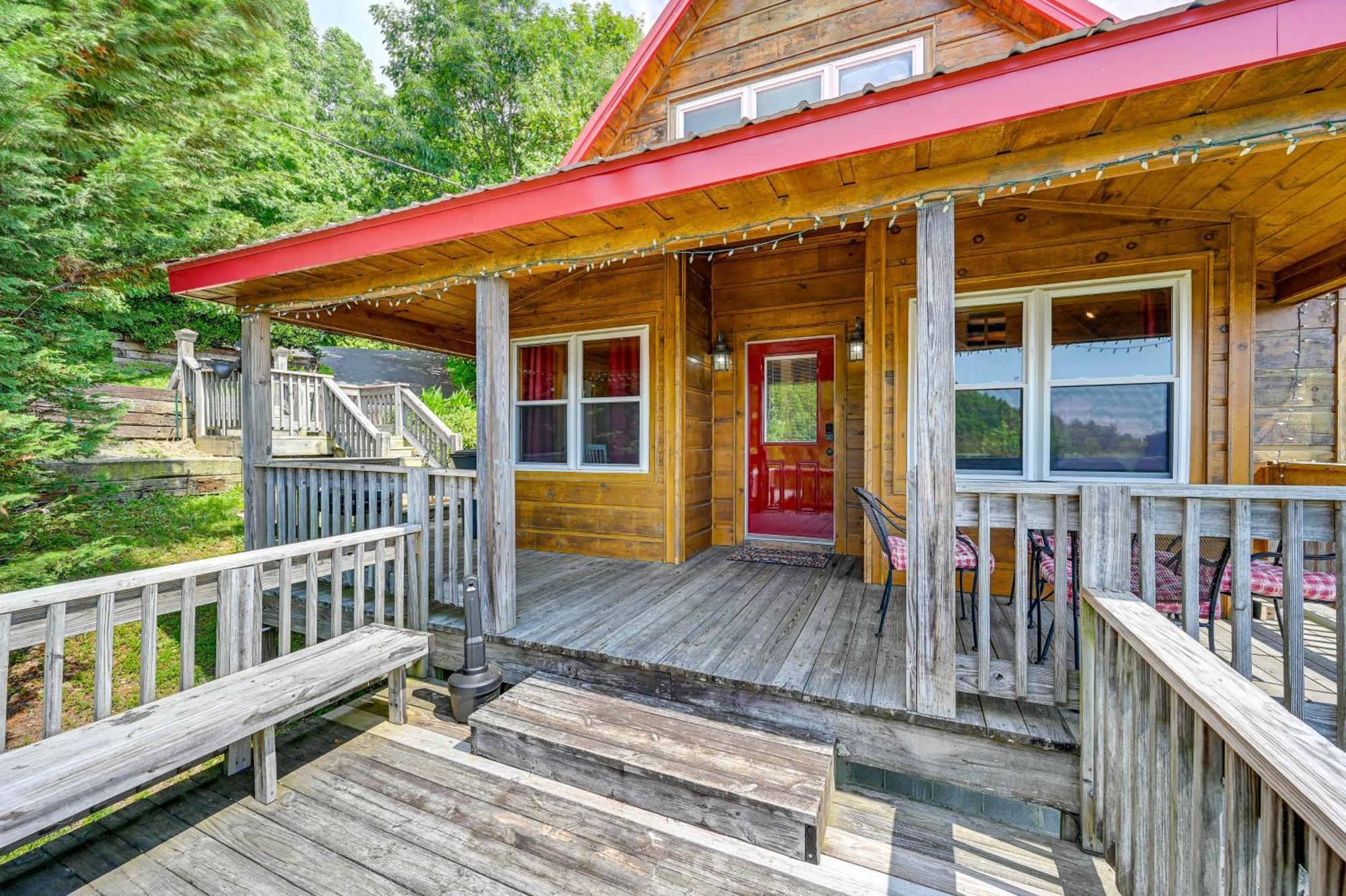 Warm And Cozy Cabin With Deck On Top Of The Blue Ridge Fancy Gap Ngoại thất bức ảnh